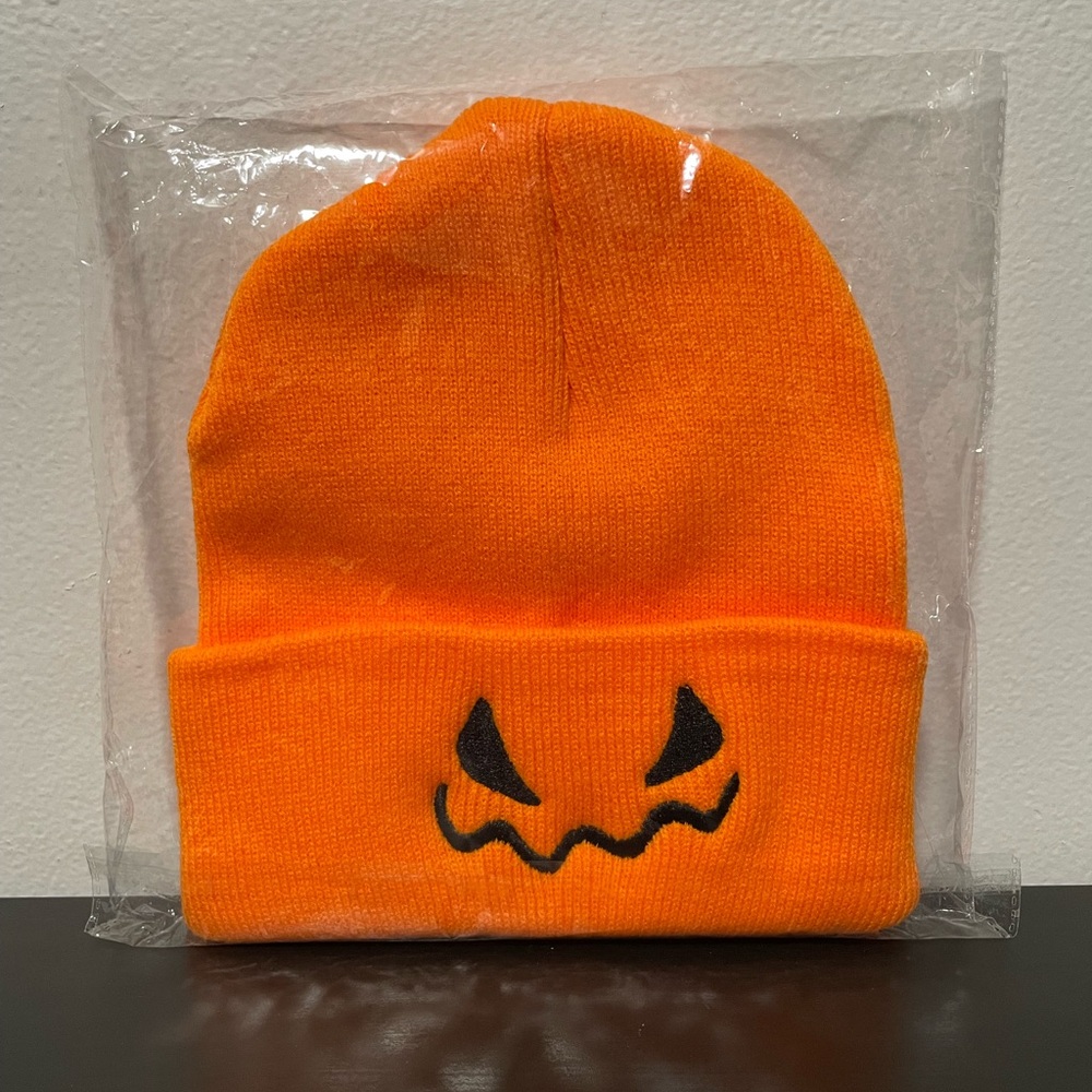 Pumpkin Face Beanie NEW SEALED Orange Hat Halloween Unisex Horror Cuffed